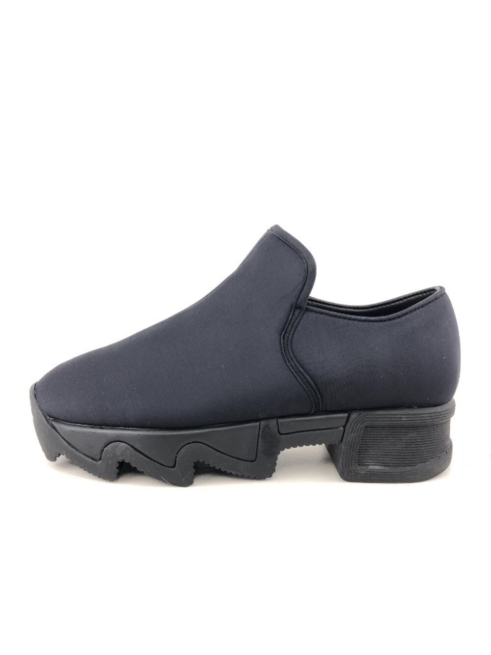 iRi WES Black Low Top Sneakers 8